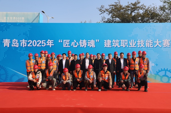 1762561843804838.jpg 5.1活动合影.JPG